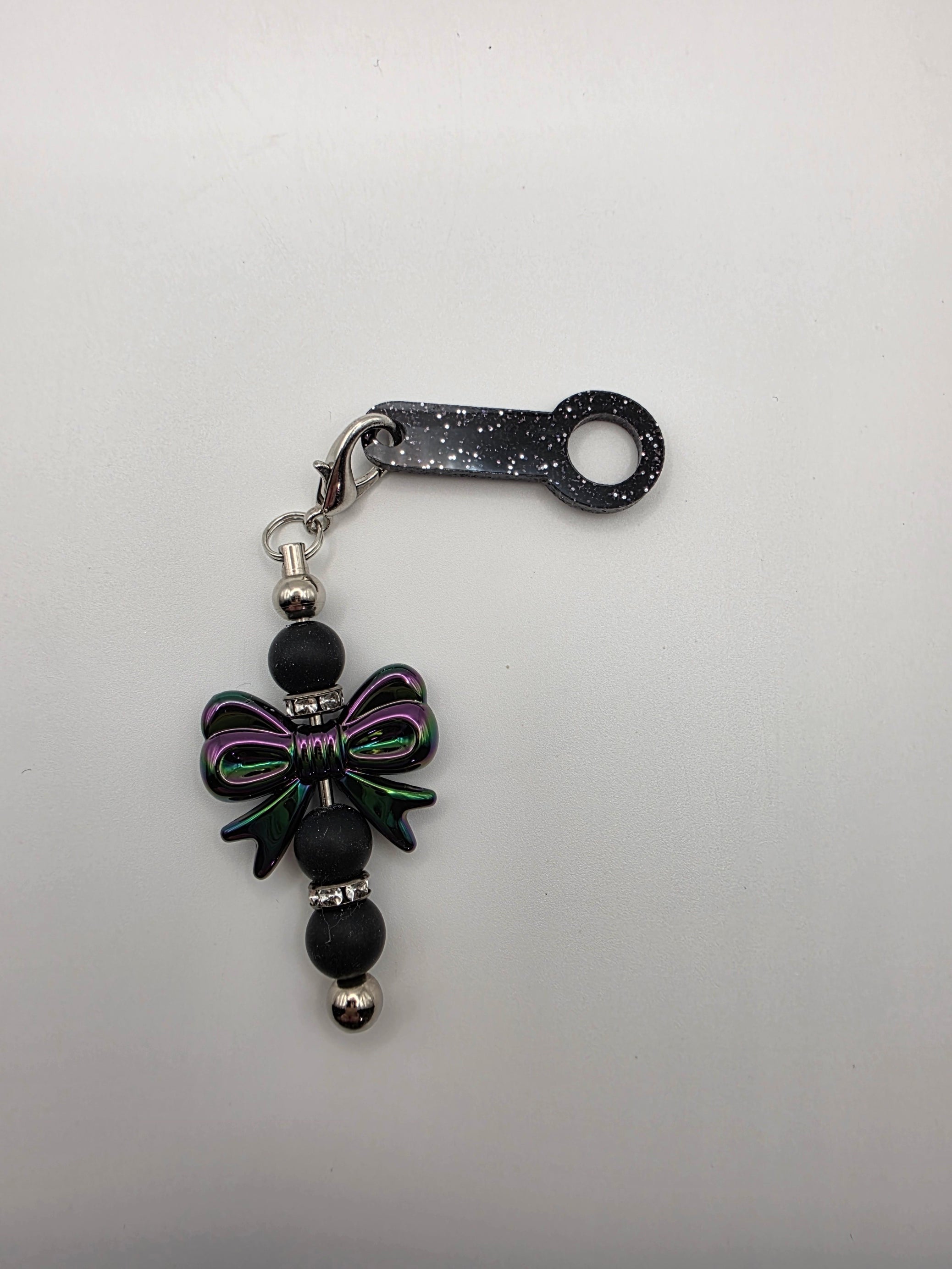 Beaded Straw Charm - Black Bow